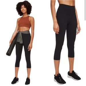 Lululemon Align Pant Black Crop 21”, Size 4